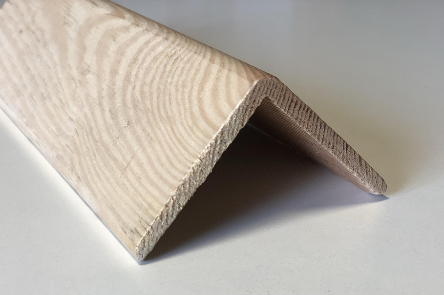 Kątownik sosnowy bezsęczny 25x25x5mm
